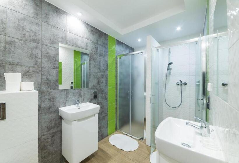 سرير فى غرفة مشتركه, Hostel Filip 2