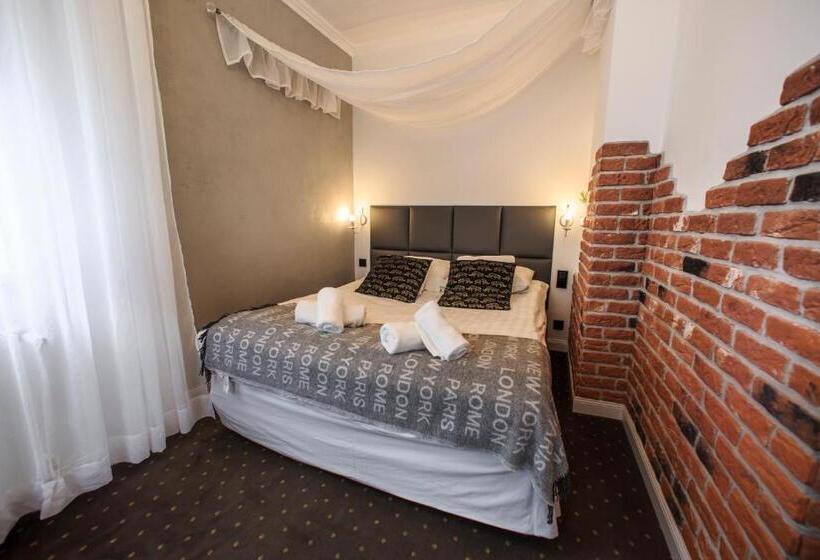 Номер Стандарт Трехместный, Rezydencja Pod Tężnią & Spa