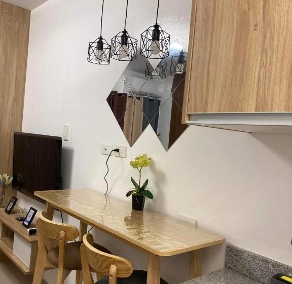 إستوديو قياسى مطلّ علي الحديقة, Alleia S Place At Tagaytay