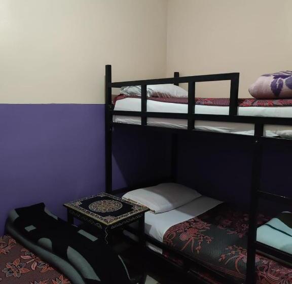 Chambre Triple Standard, Medina