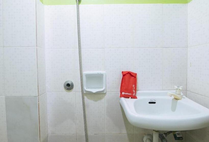 Номер Стандарт, Reddoorz Plus Near Municipality Of Luisiana Laguna