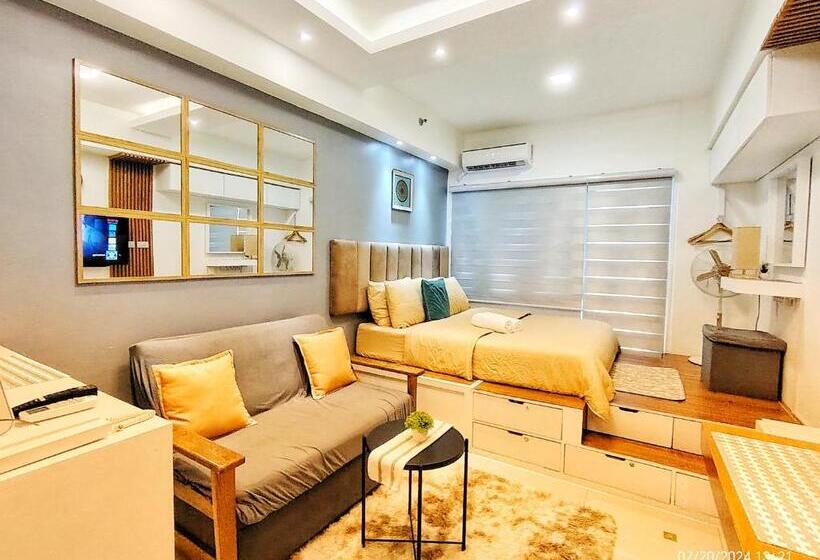 발코니가 있는 스위트, Stylish Condo Hotel Style At Fame Residences Mandaluyong