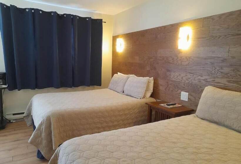 经济房, Three Island Motel