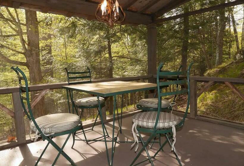 Номер Стандарт, Adirondack Cottage Retreat