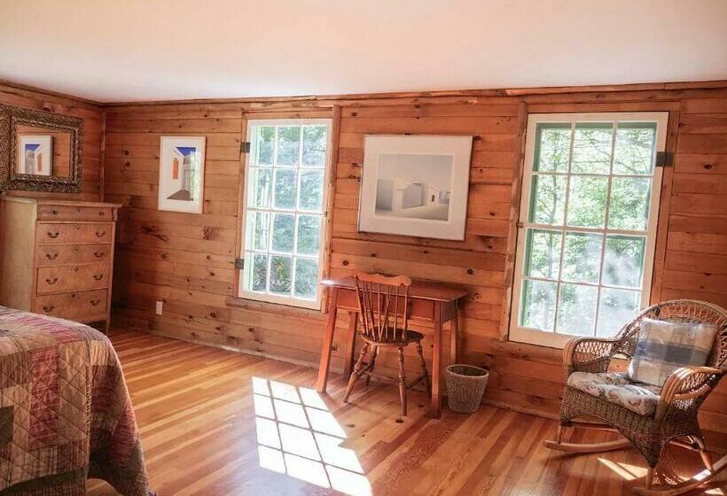 Номер Стандарт, Adirondack Cottage Retreat