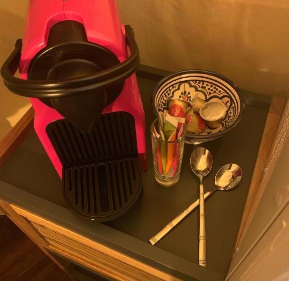Дом 1 Спальня, Time Stops Here At Home