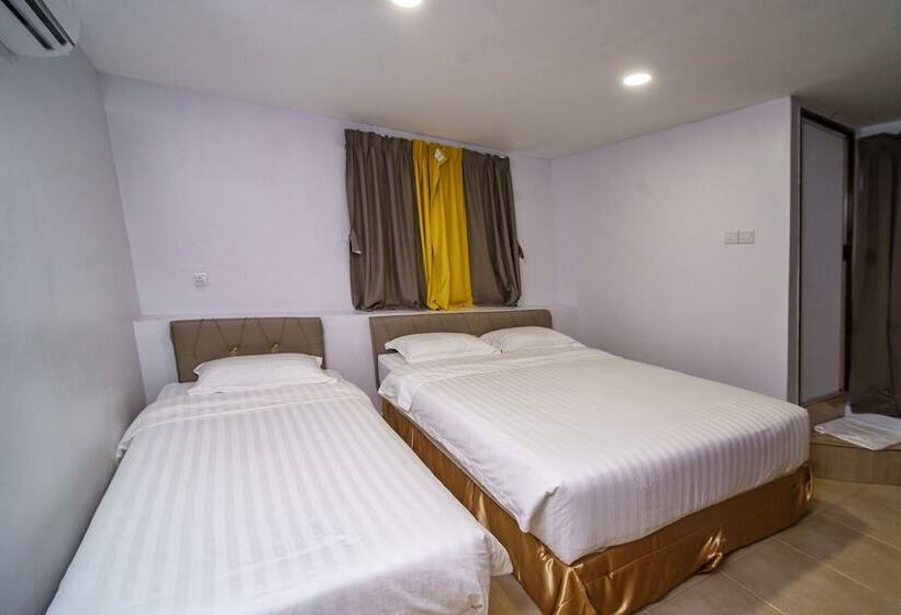Семейный Номер, Uptown Semenyih