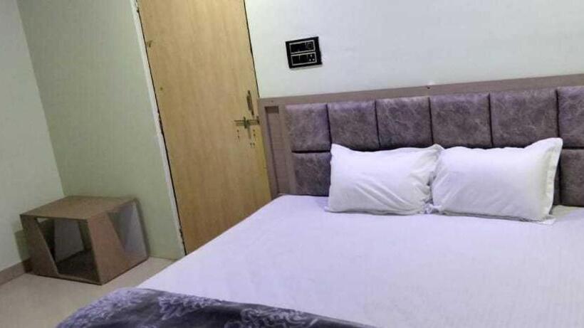 Трехместный Номер Классика, Pop My Hotel Usa Palace