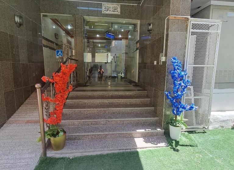Четырехместный Номер Стандарт, فندق المقام الراقي للشقق والغرف المفروشة