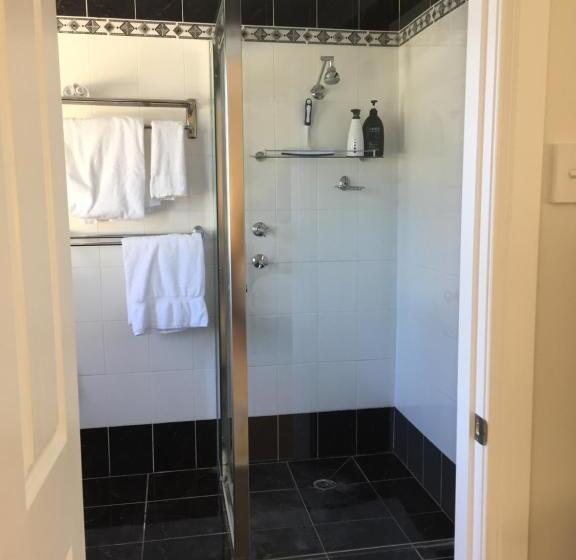 Номер Deluxe Кровать Кинг, Bundanoon Lodge