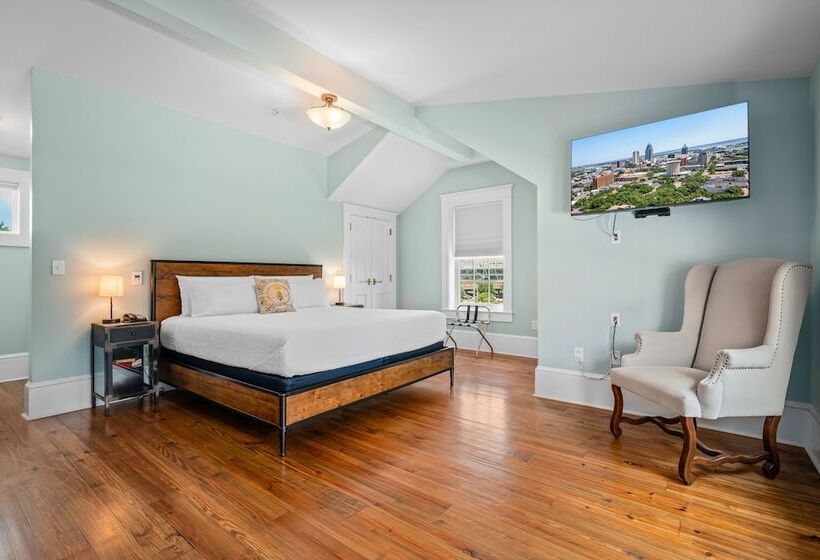 Номер Deluxe, Fort Conde Inn   Mobile