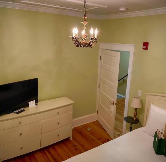 Люкс 2 Спальни, Fort Conde Inn   Mobile
