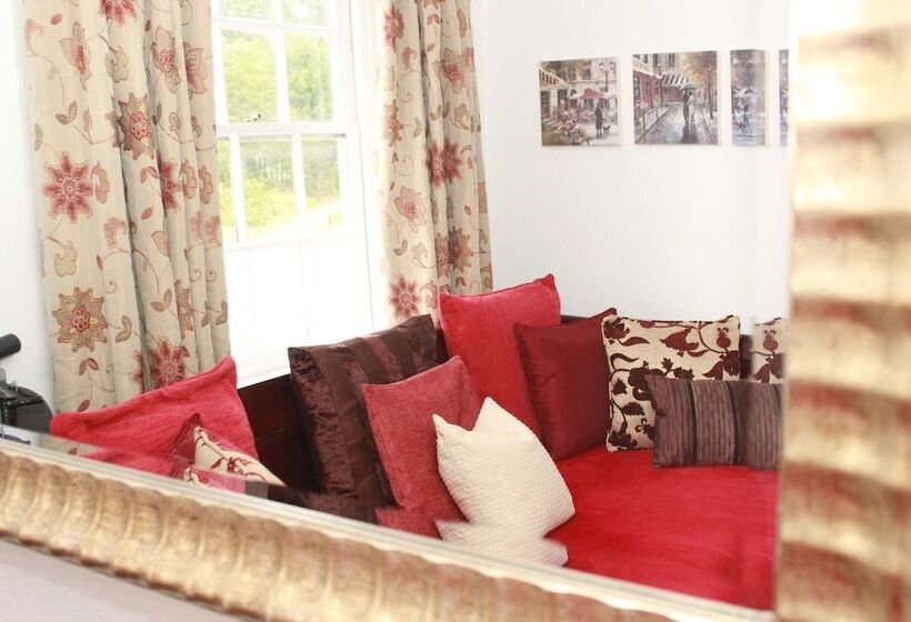 Номер Стандарт, Kings Head Inn
