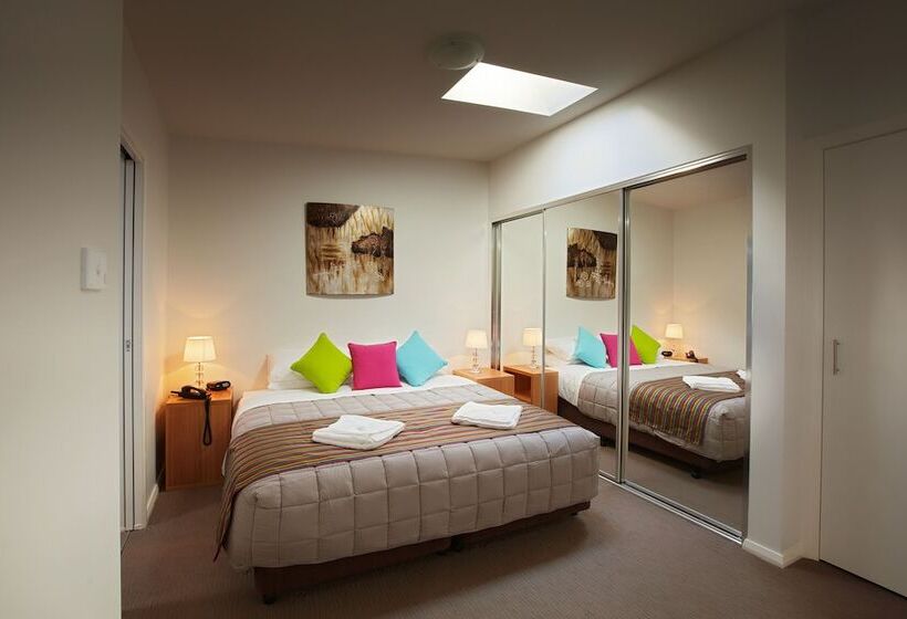 Апартаменты Executive 1 Спальня, Charlestown Executive Apartments