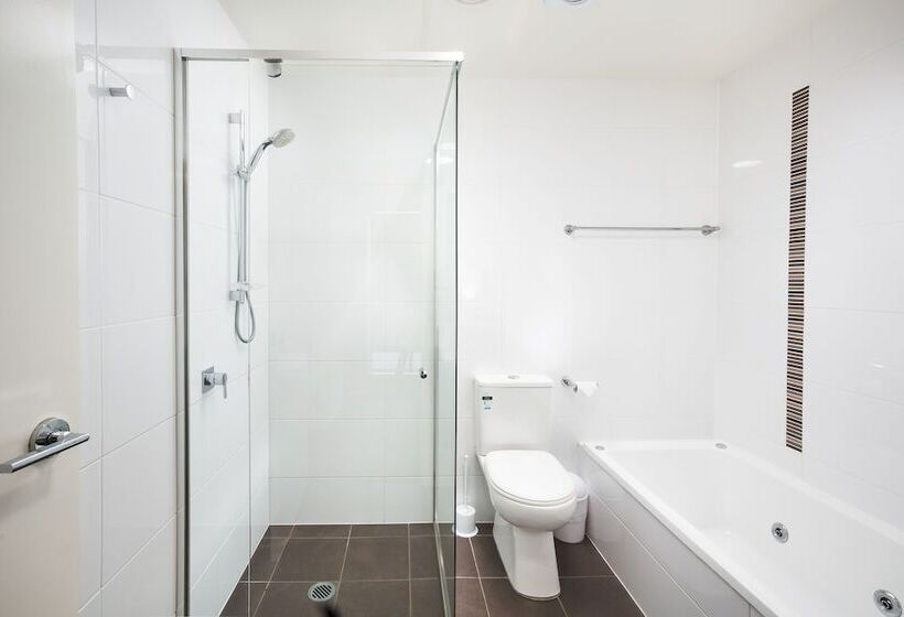 Апартаменты Deluxe 2 Спальни, Charlestown Executive Apartments