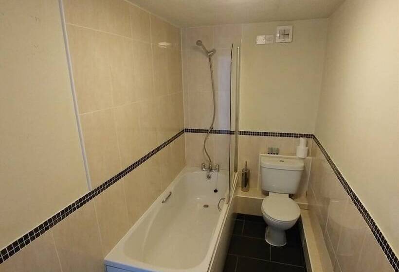 Номер Стандарт, The Engine Inn