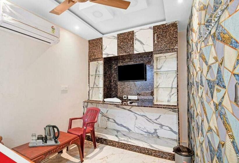 Quarto Triplo Clássico, Flagship Pratikshya A1 Residency