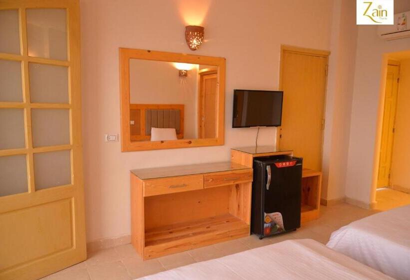 اتاق استاندارد سه نفره, Zain Dive Inn