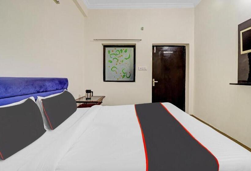 Трехместный Номер Классика, Collection O 80556 Hotel Mansarovar