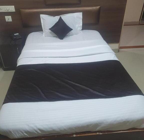 Студия Deluxe, Anmol