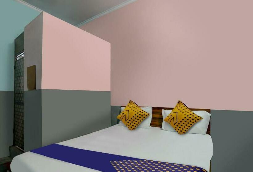 Трехместный Номер Классика, Spot On Hotel Royal Residency