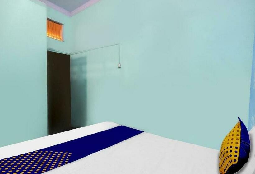 Трехместный Номер Классика, Spot On Hotel Royal Residency