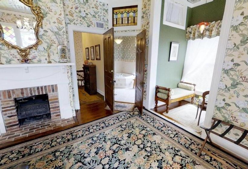 스탠다드 룸 킹사이즈 침대, Hanna House Bed & Breakfast