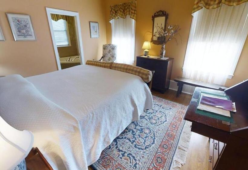 스탠다드 룸 킹사이즈 침대, Hanna House Bed & Breakfast