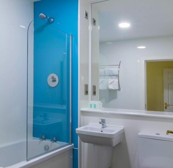 Семейный Номер, Springfield Hotel & Health Club