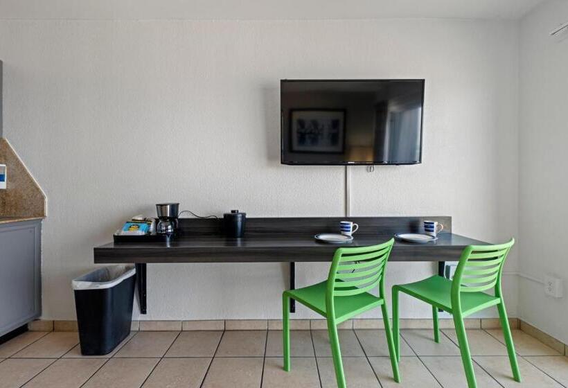带阳台套房, Surestay Studio By Best Western Virginia Beach Oceanfront