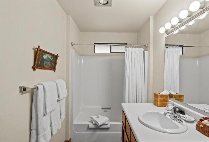 شقة غرفة واحدة, Weasku Inn