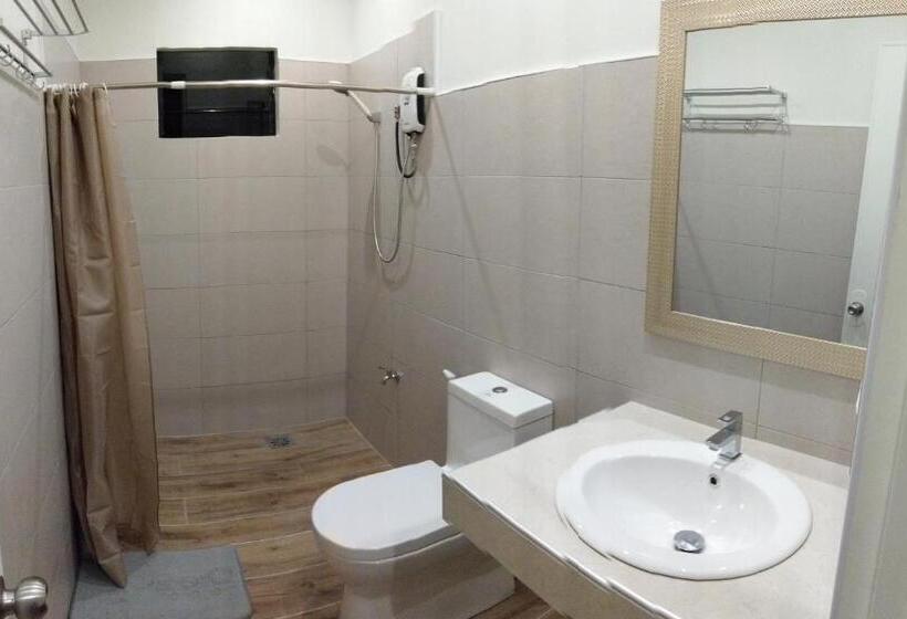 Четырехместный Номер Стандарт, Sbg Resort Lambug