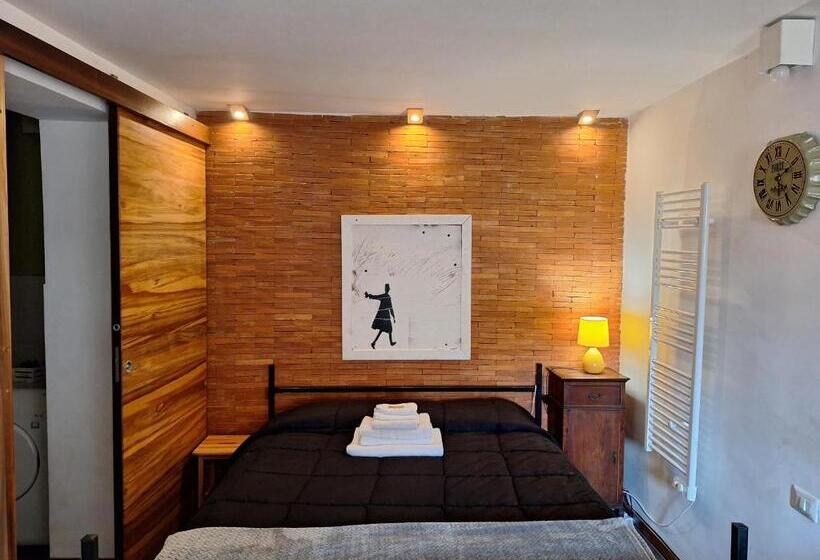 اتاق لوکس, Morry S Lodge Guest House