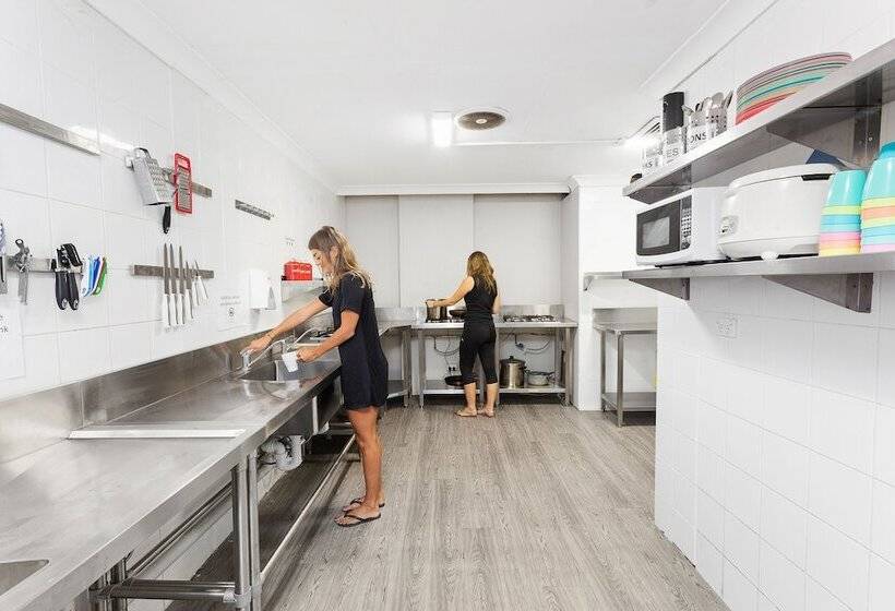 غرفة قياسية فردية حمام مشترك, Sydney Backpackers