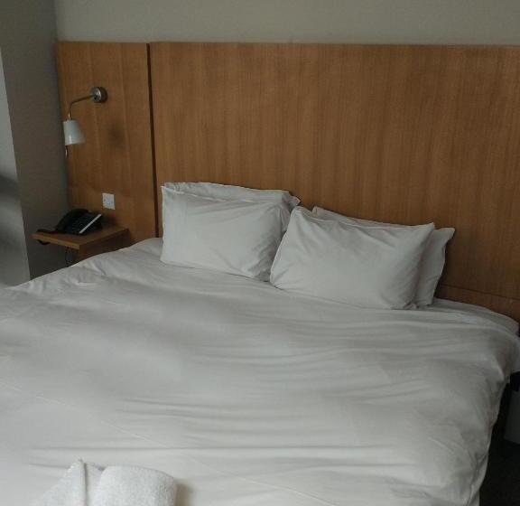 Escritório Estándar, B&b Belgravia