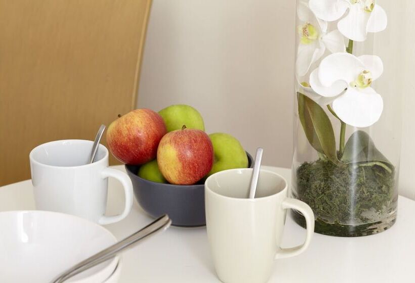 Escritório Estándar, B&b Belgravia