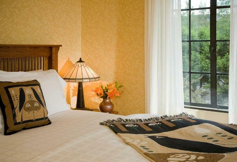 Номер Стандарт, Settlers Inn