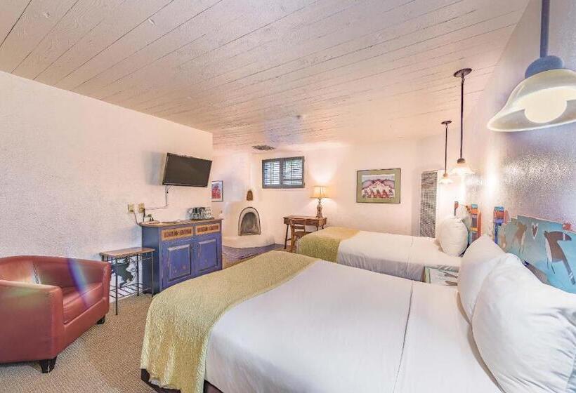Номер Deluxe, The Historic Taos Inn