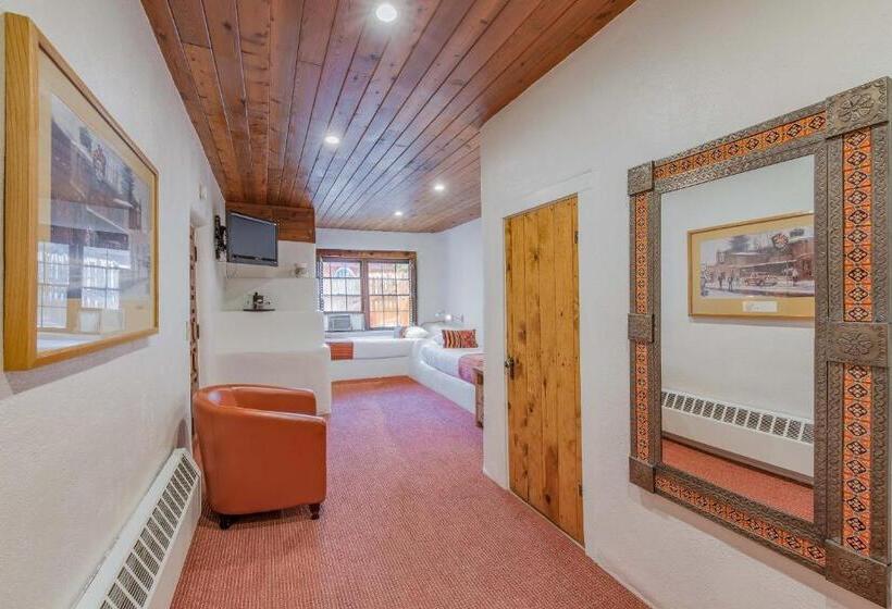 Номер Стандарт, The Historic Taos Inn