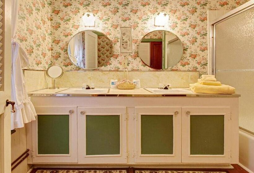 Стандартный Номер Кровать Кинг, Margaretville Mountain Inn B&b