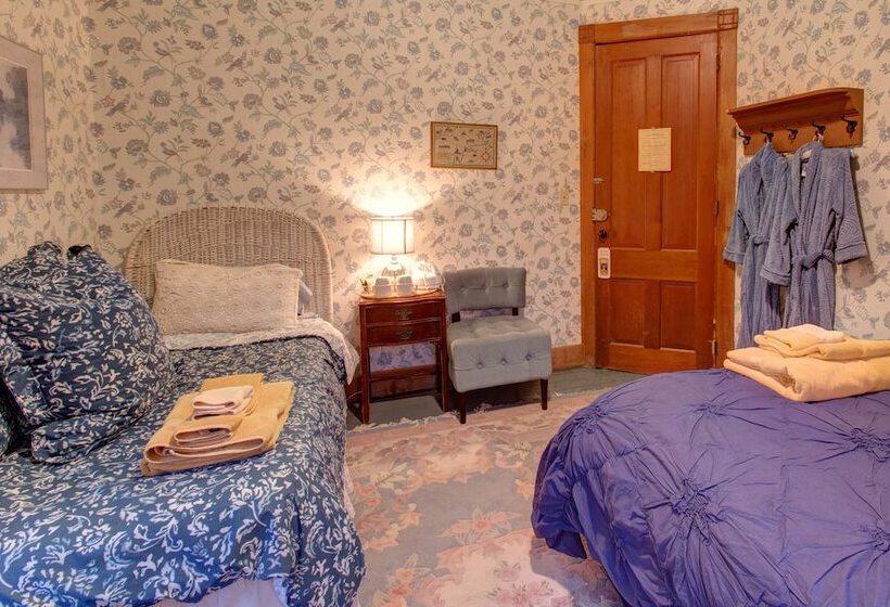Люкс 2 Спальни, Margaretville Mountain Inn B&b