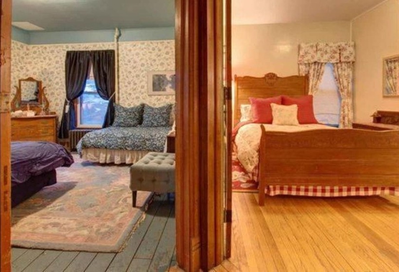 Люкс 2 Спальни, Margaretville Mountain Inn B&b