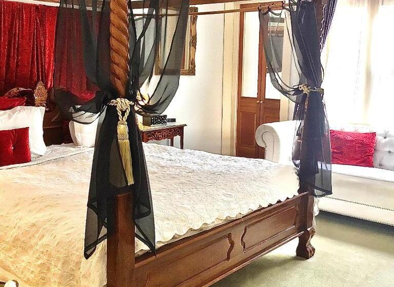 اتاق استاندارد با تخت بزرگ, Kurrajong House