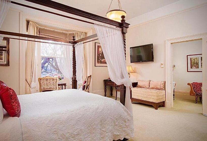 اتاق استاندارد با تخت بزرگ, Kurrajong House