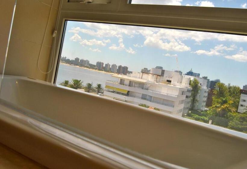 סוויטה אקזקיוטיב, Castilla