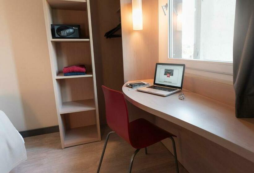 Номер Стандарт, Ibis Pilar