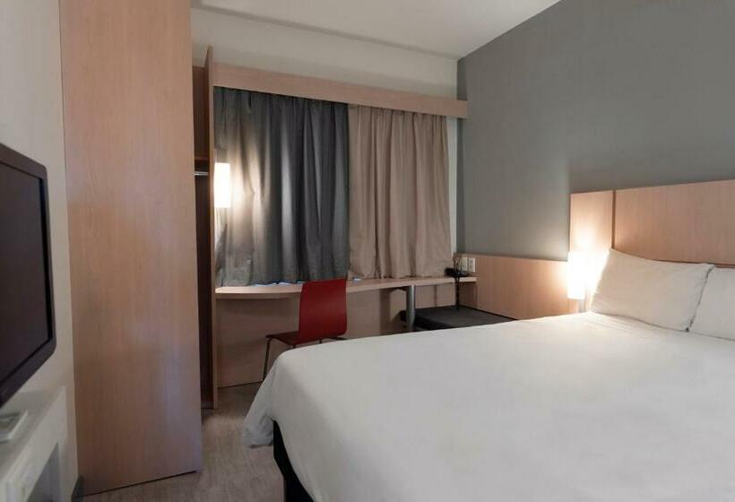 Номер Стандарт, Ibis Pilar