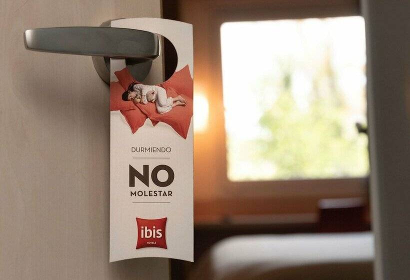 Номер Стандарт, Ibis Pilar