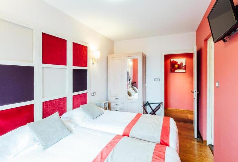 Люкс, La Bonne Auberge