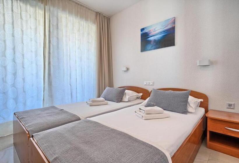 חדר סטנדרט לארבעה נוף לים, Sunset Split Rooms